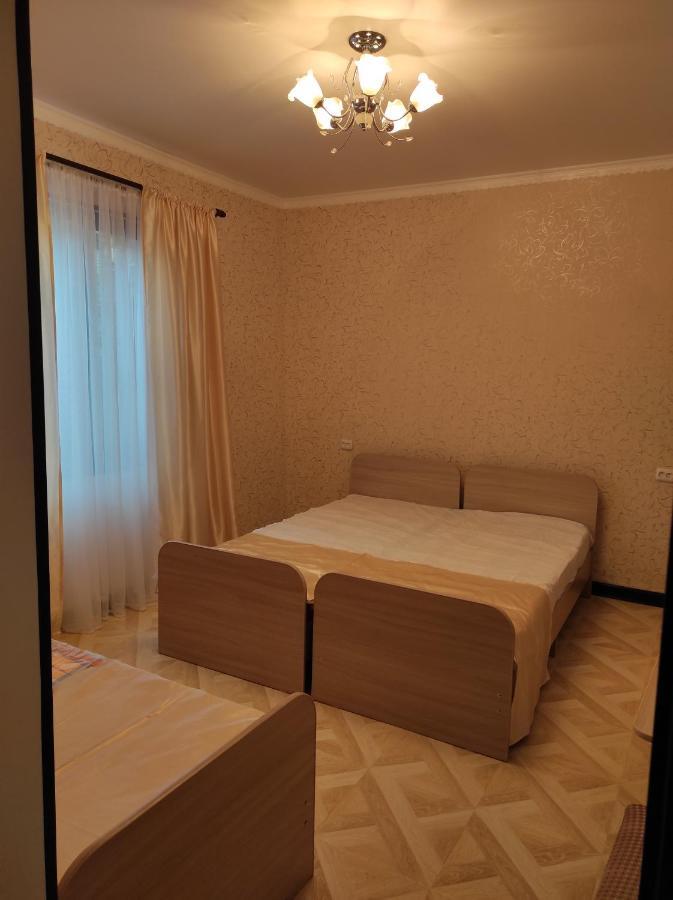 Hotel Гостевой Дом Лума Suchumi Zewnętrze zdjęcie